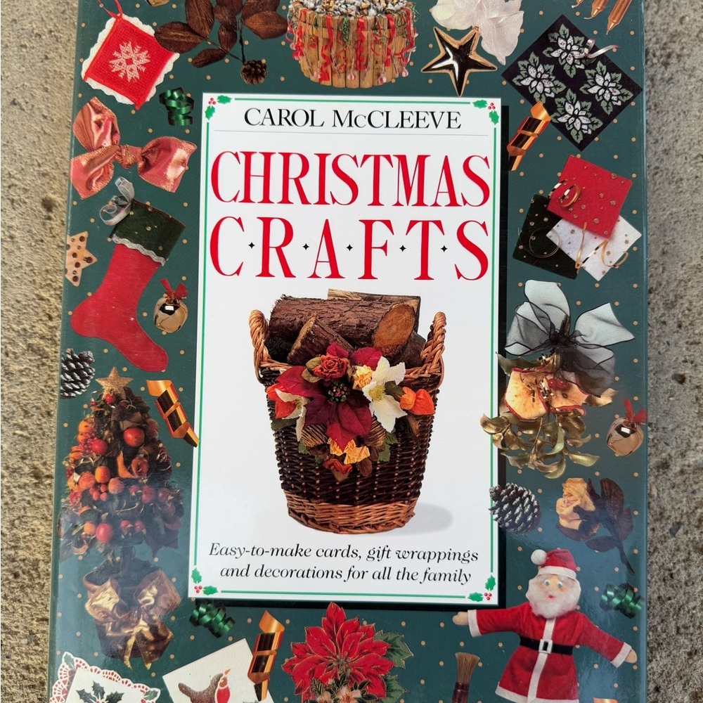 VTG‎ Easy to Make Christmas Crafts Book Trad Wife Crafts